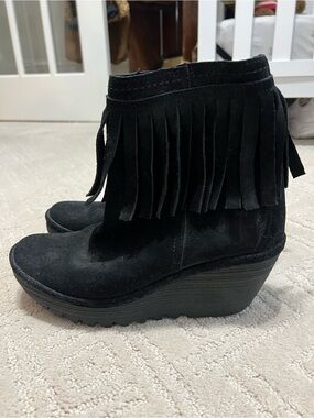 Fly Black Suede Boots!